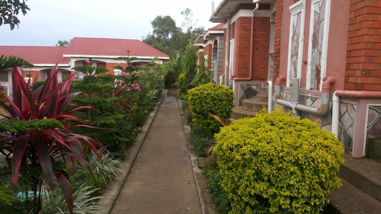 Rock Shadow Hotel Koboko Exterior photo
