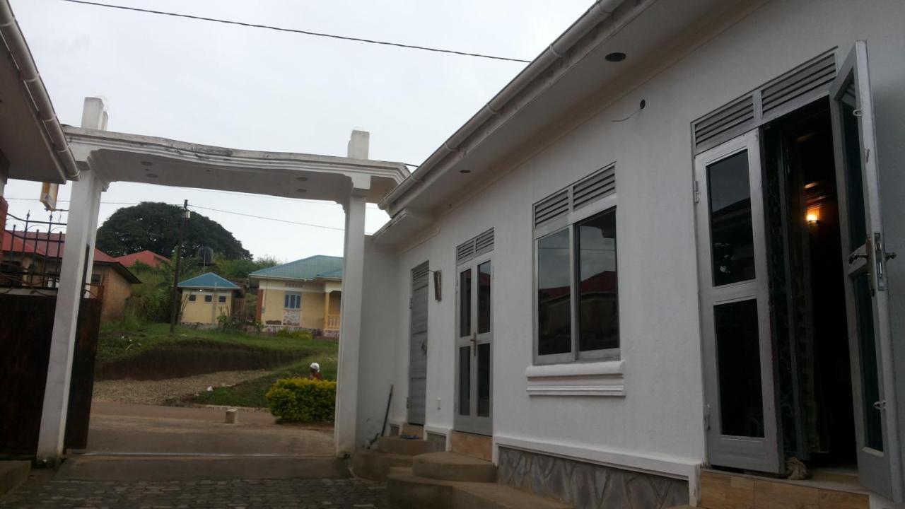 Rock Shadow Hotel Koboko Exterior photo