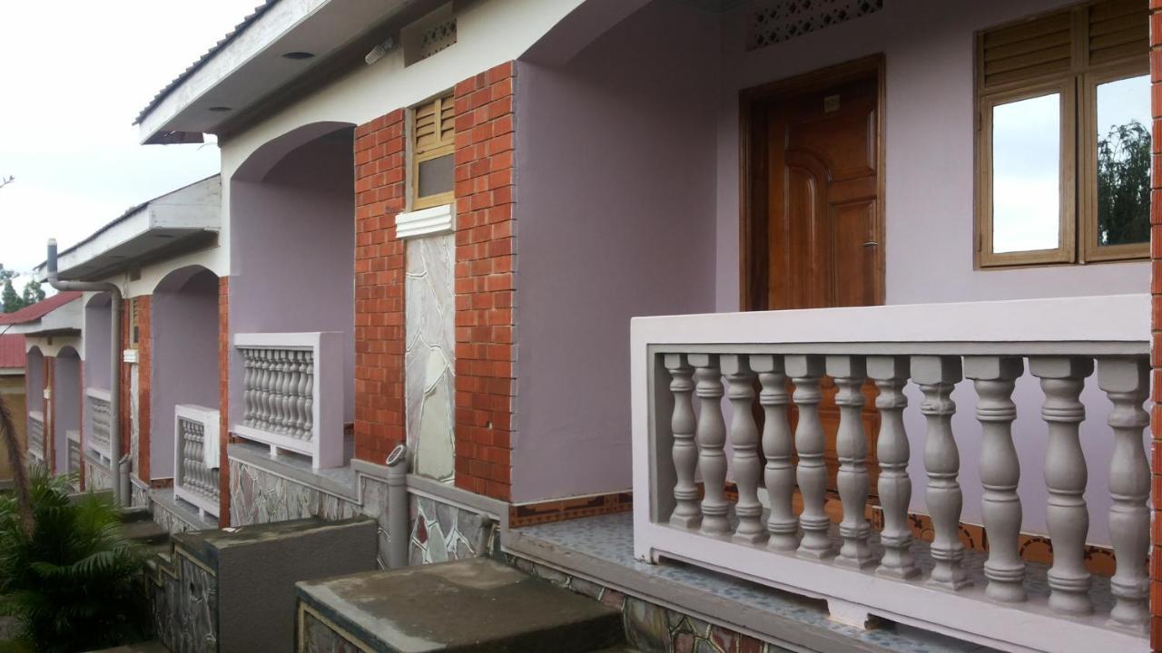 Rock Shadow Hotel Koboko Exterior photo