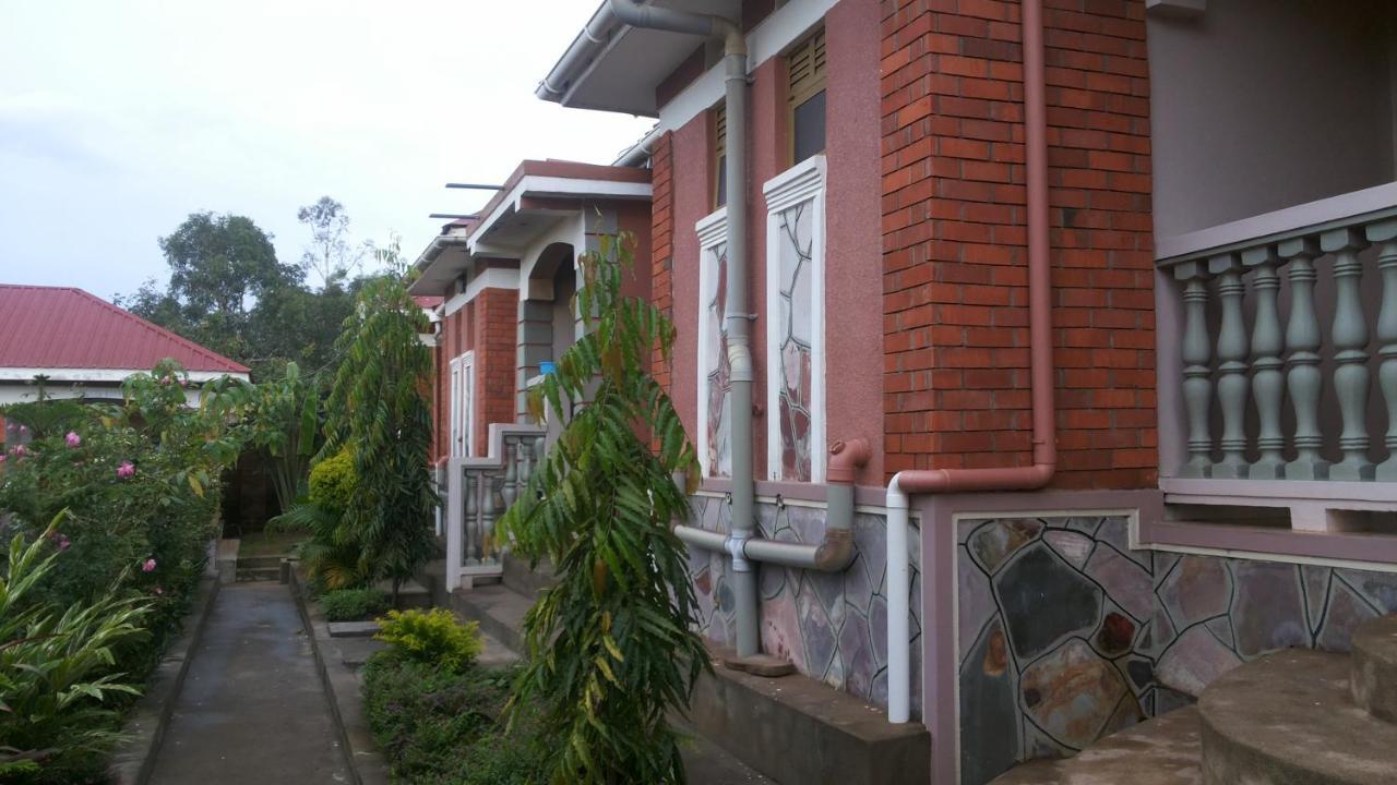 Rock Shadow Hotel Koboko Exterior photo